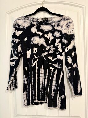 Tryst Tie-Dye Black and Beige Long Sleeve Top Tee Large